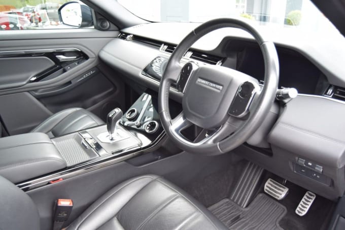2025 Land Rover Range Rover Evoque