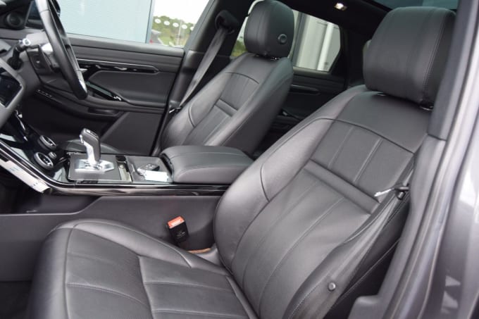 2025 Land Rover Range Rover Evoque