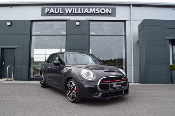 2025 Mini Hatch