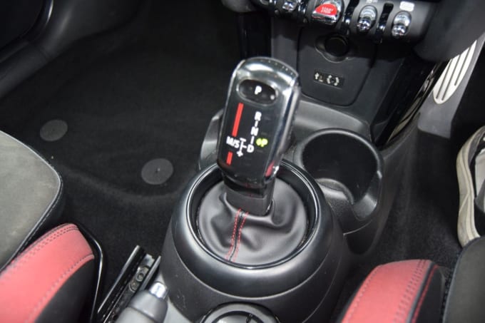 2025 Mini Hatch