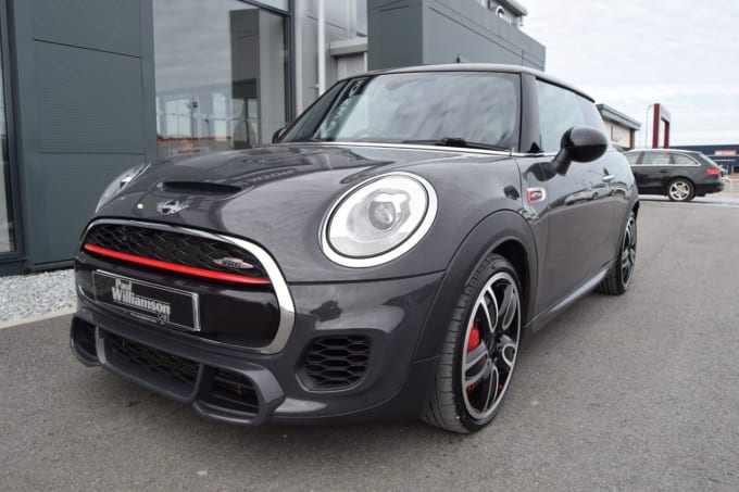 2025 Mini Hatch