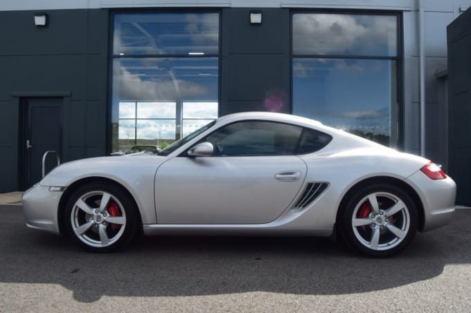 2025 Porsche Cayman