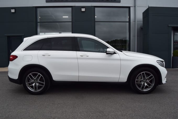 2025 Mercedes-benz Glc
