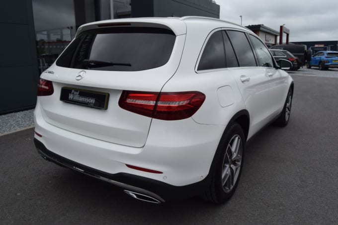 2025 Mercedes-benz Glc