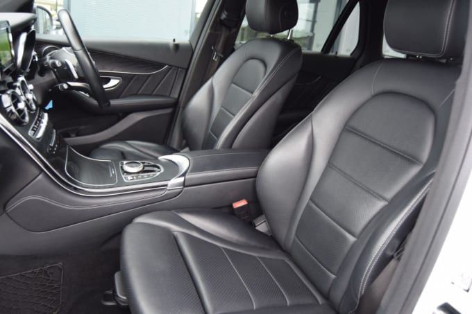 2025 Mercedes-benz Glc