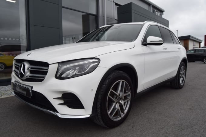 2025 Mercedes-benz Glc