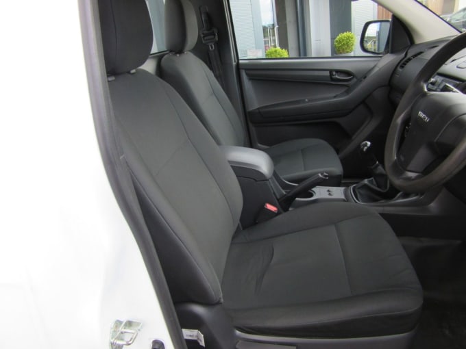 2025 Isuzu D-max
