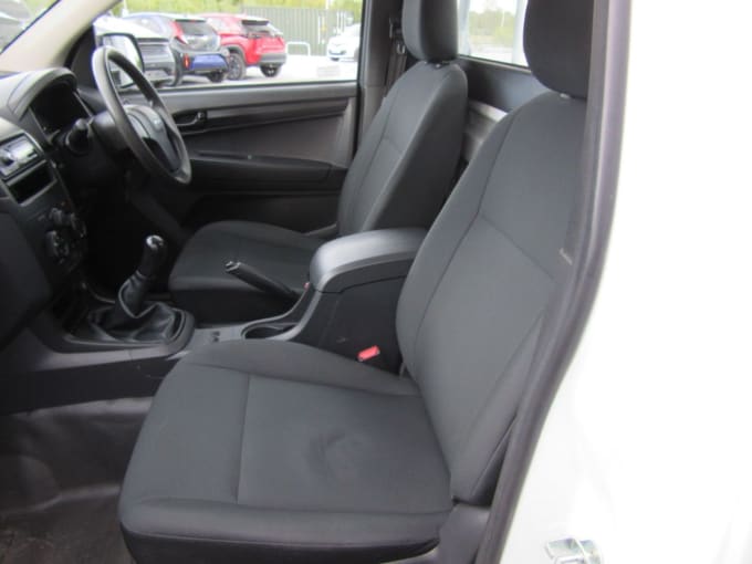 2025 Isuzu D-max