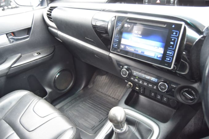 2025 Toyota Hi-lux