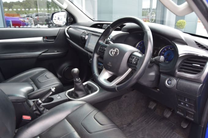 2025 Toyota Hi-lux