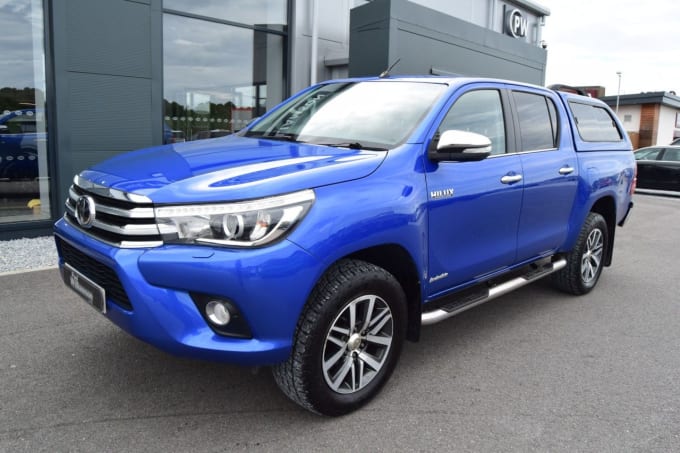 2025 Toyota Hi-lux
