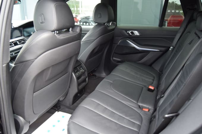 2025 BMW X5