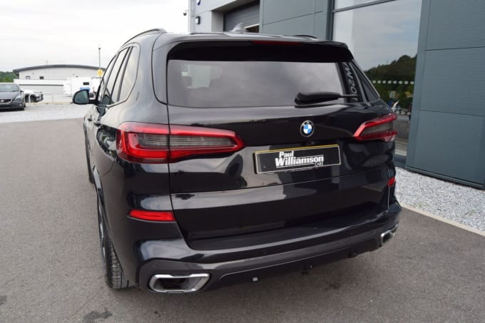 2025 BMW X5