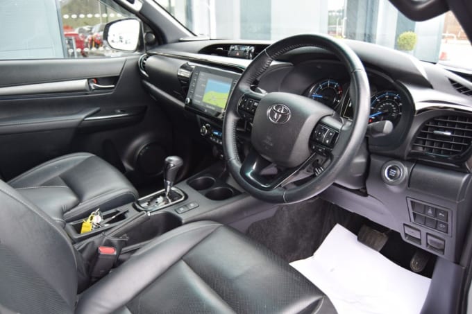 2025 Toyota Hi-lux