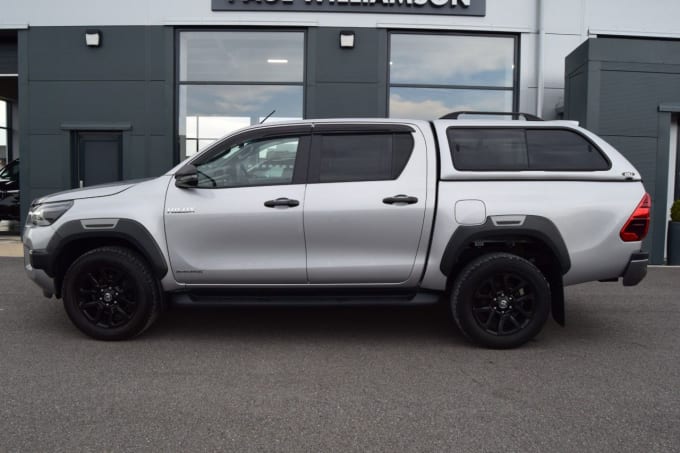 2025 Toyota Hi-lux