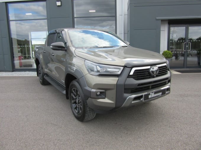 2025 Toyota Hi-lux