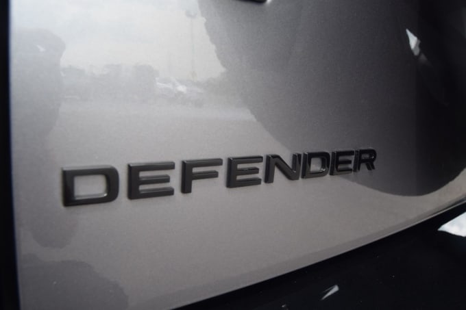 2025 Land Rover Defender