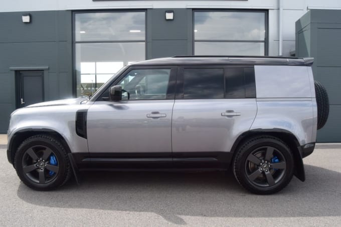 2025 Land Rover Defender