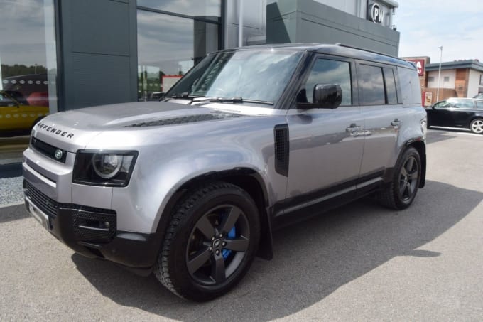 2025 Land Rover Defender