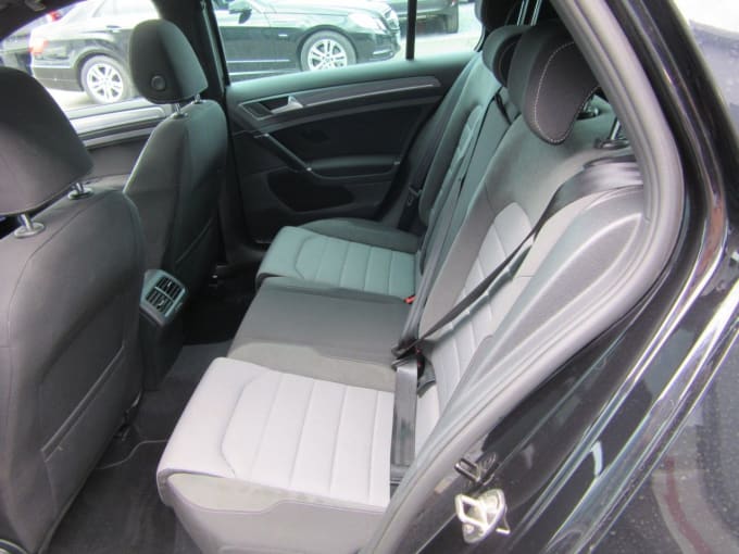 2025 Volkswagen Golf