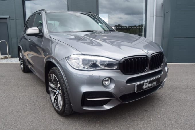 2025 BMW X5