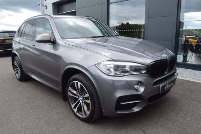 2025 BMW X5
