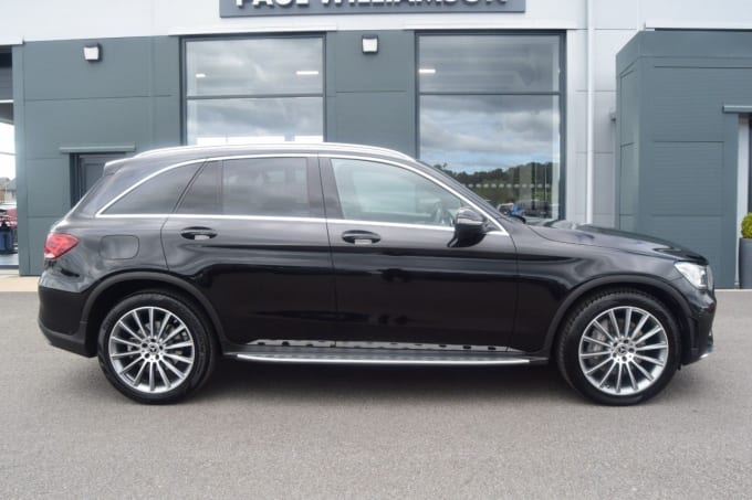 2025 Mercedes-benz Glc