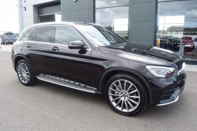2025 Mercedes-benz Glc