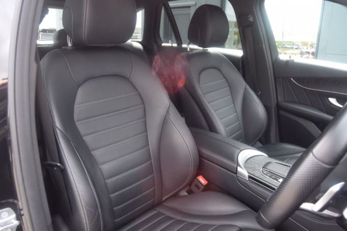 2025 Mercedes-benz Glc
