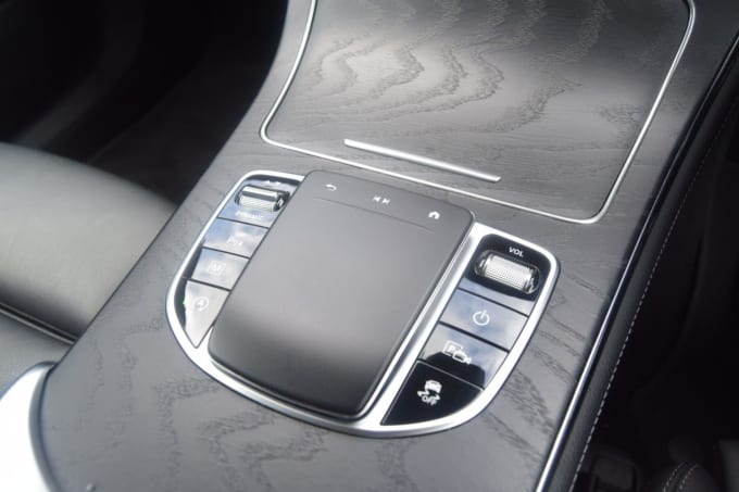 2025 Mercedes-benz Glc