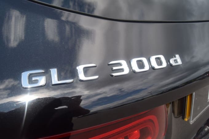 2025 Mercedes-benz Glc
