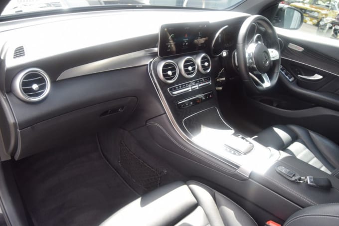 2025 Mercedes-benz Glc
