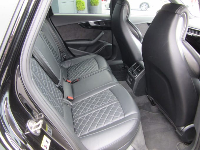 2025 Audi S4