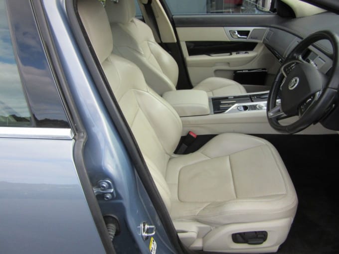 2025 Jaguar Xf