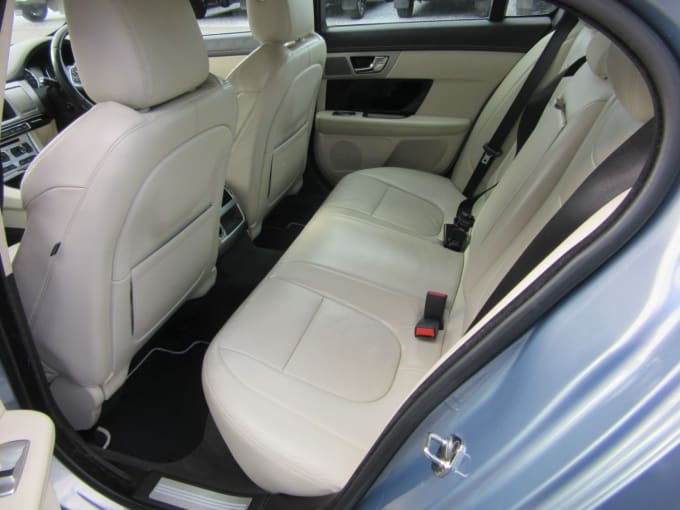 2025 Jaguar Xf