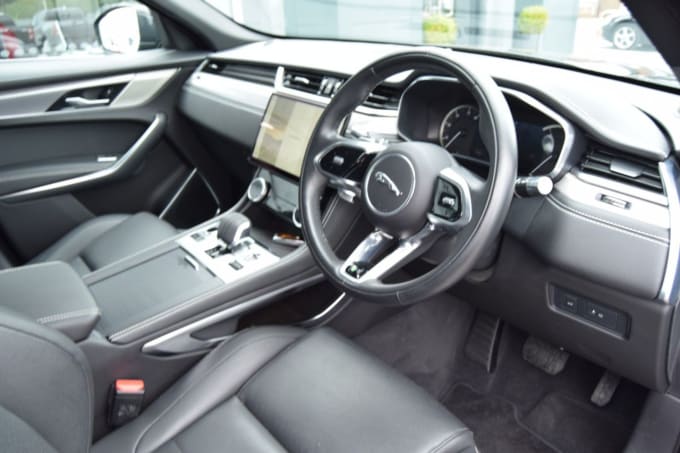 2025 Jaguar F-pace