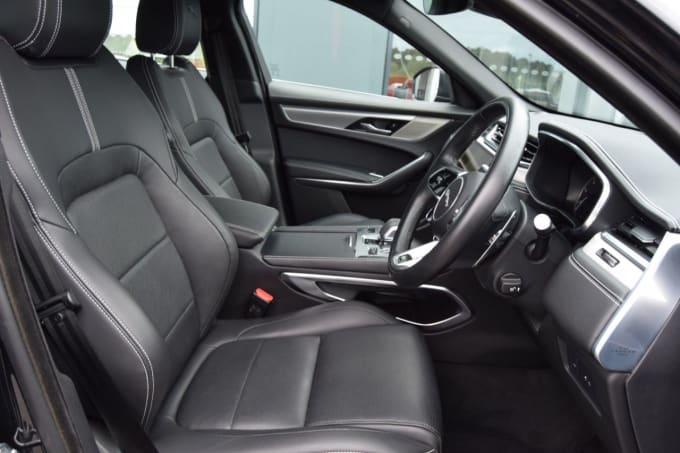 2025 Jaguar F-pace