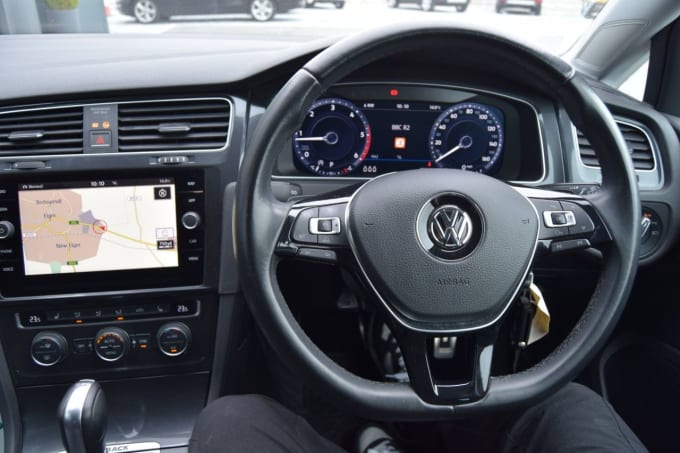 2025 Volkswagen Golf