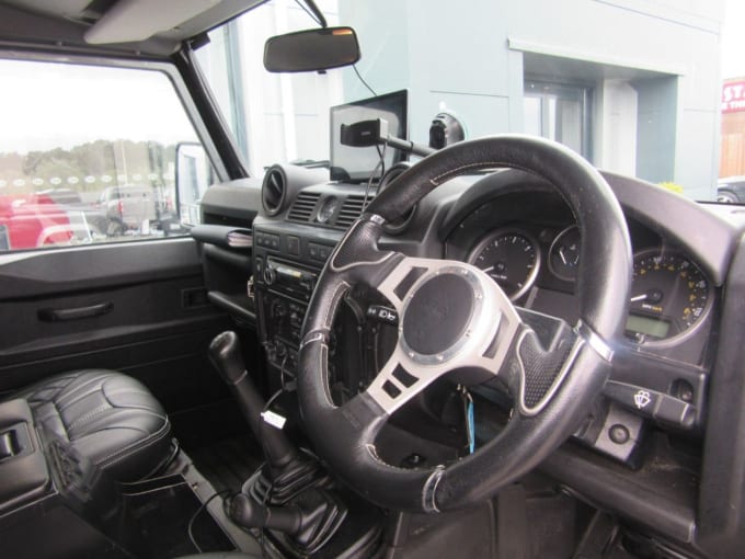 2025 Land Rover Defender