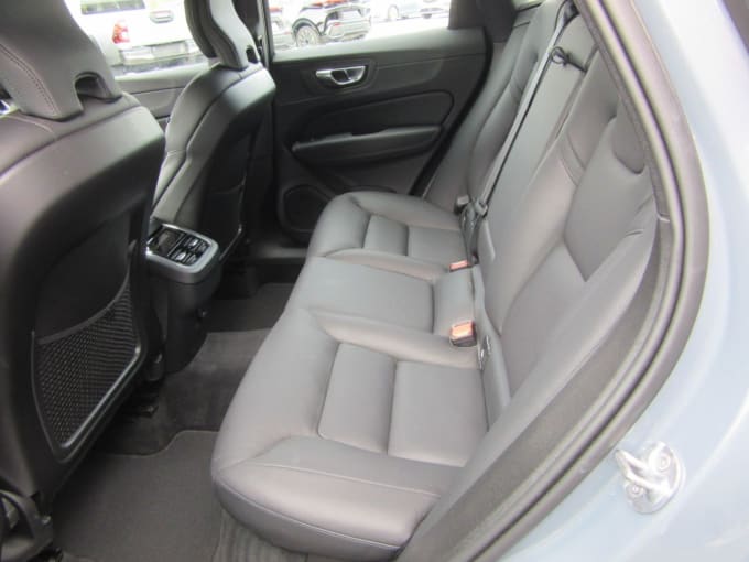 2025 Volvo Xc60