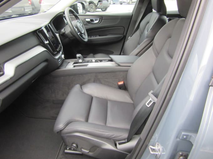 2025 Volvo Xc60
