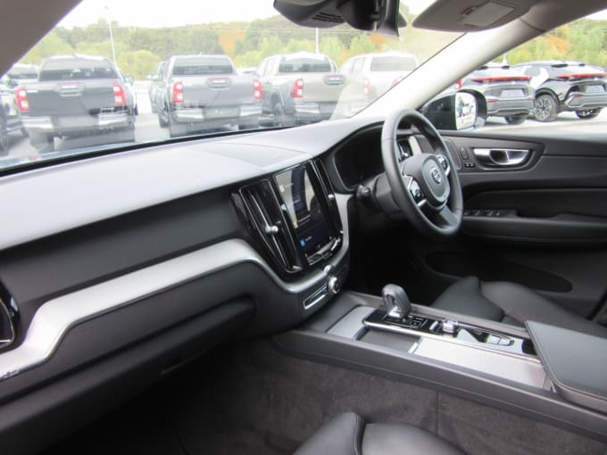2025 Volvo Xc60
