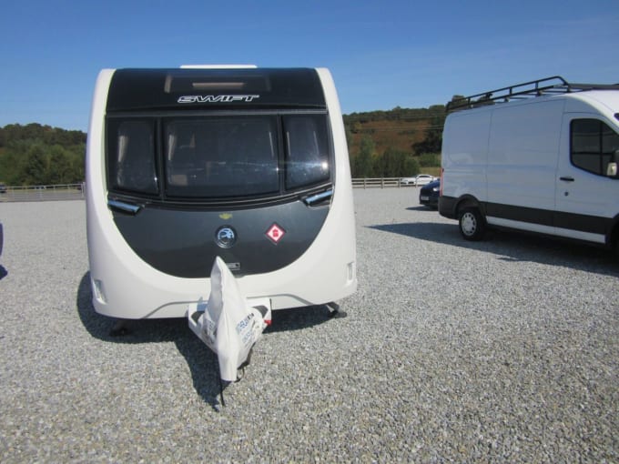2025 Swift Challenger 580 4 Berth