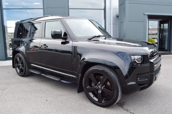 2025 Land Rover Defender