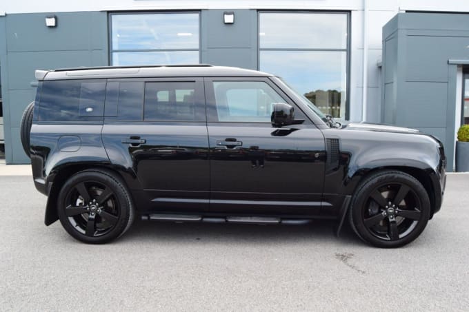 2025 Land Rover Defender