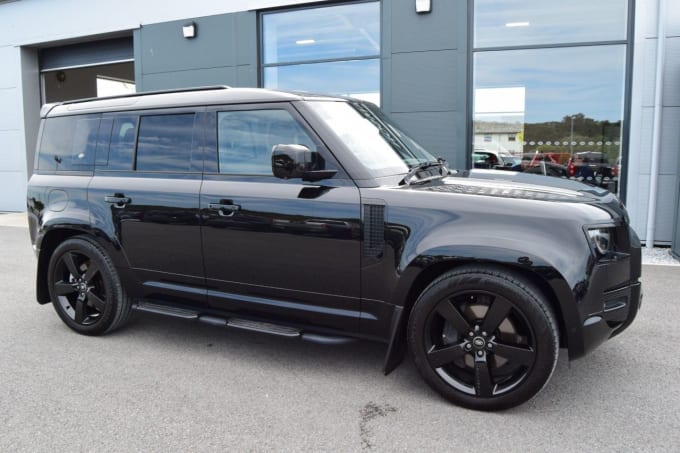 2025 Land Rover Defender