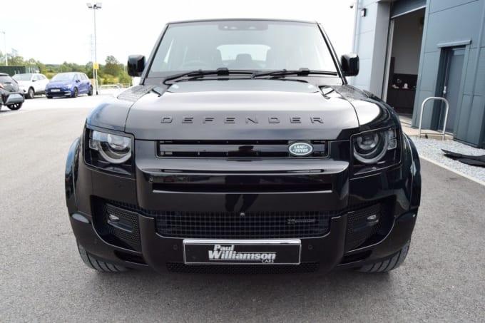 2025 Land Rover Defender