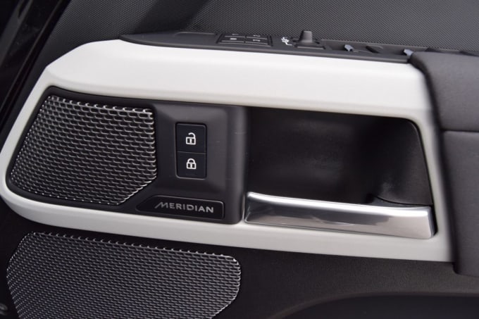2025 Land Rover Defender