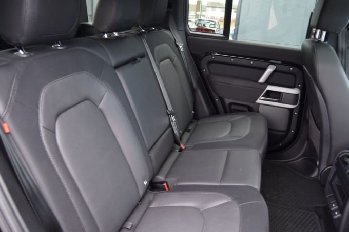2025 Land Rover Defender