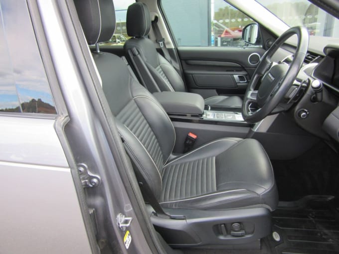 2025 Land Rover Discovery